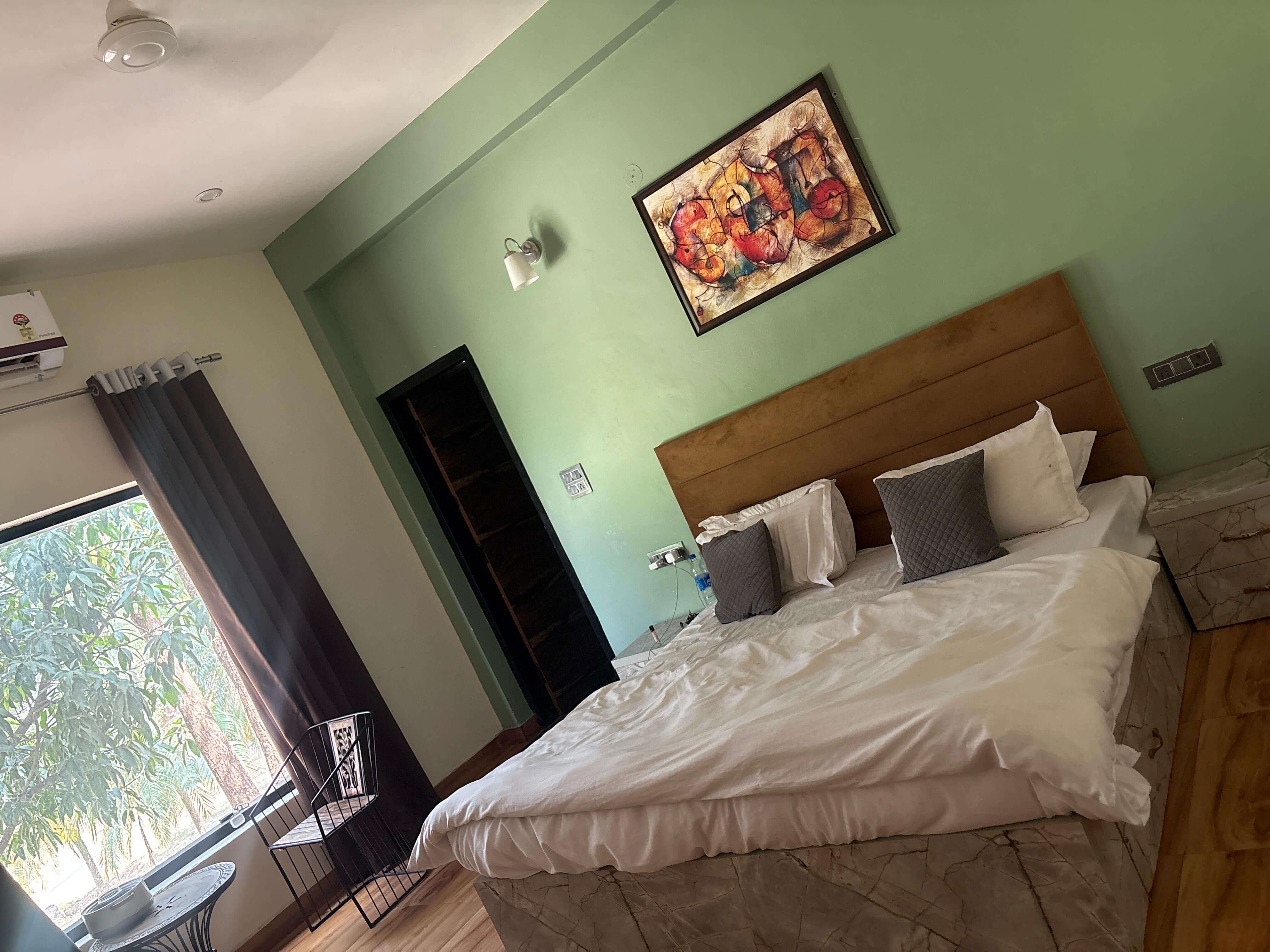 Niladri farms | 4 BHK Farmhouse with private pool - Image 3