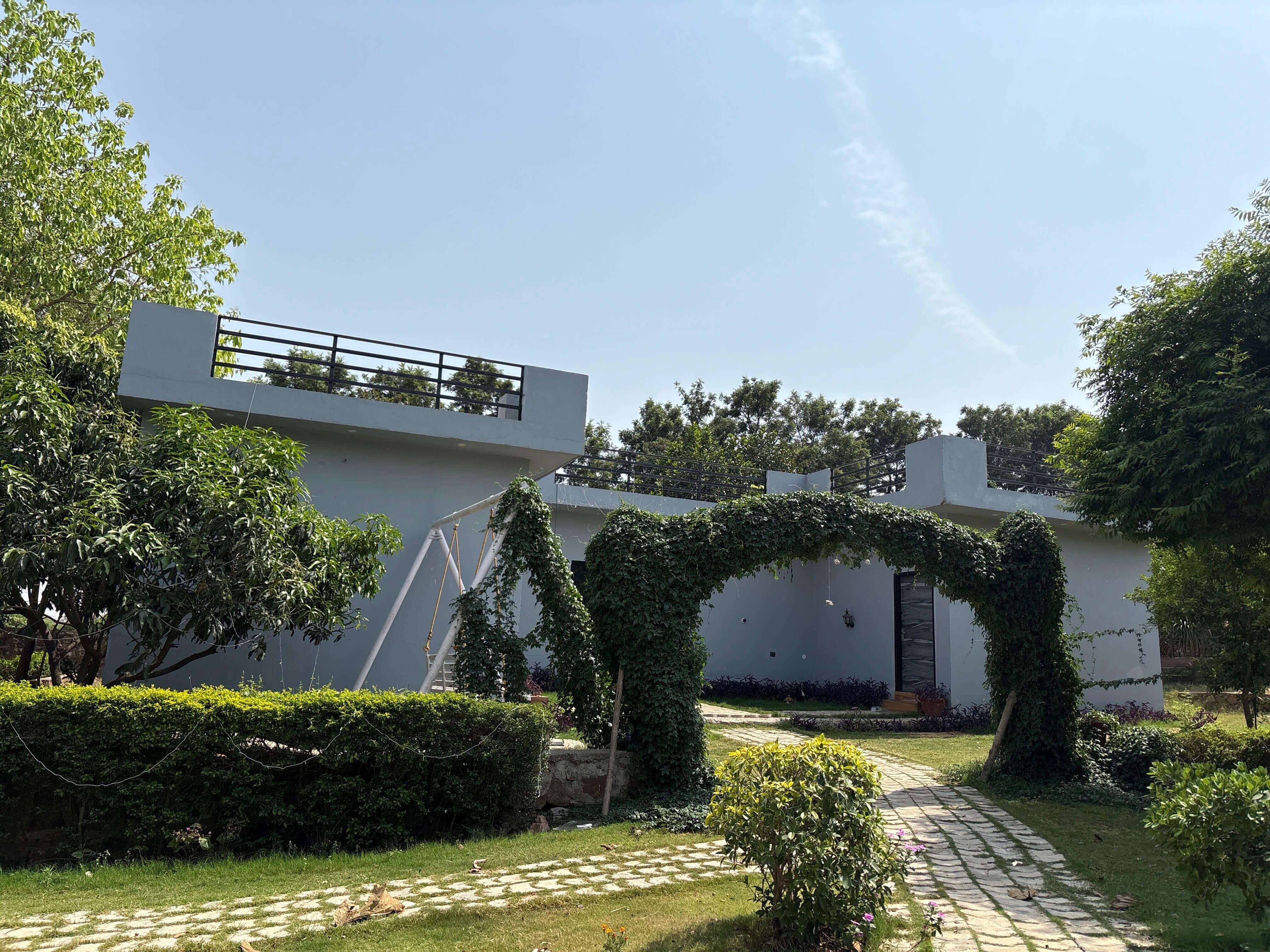 Niladri farms | 4 BHK Farmhouse with private pool - Image 5