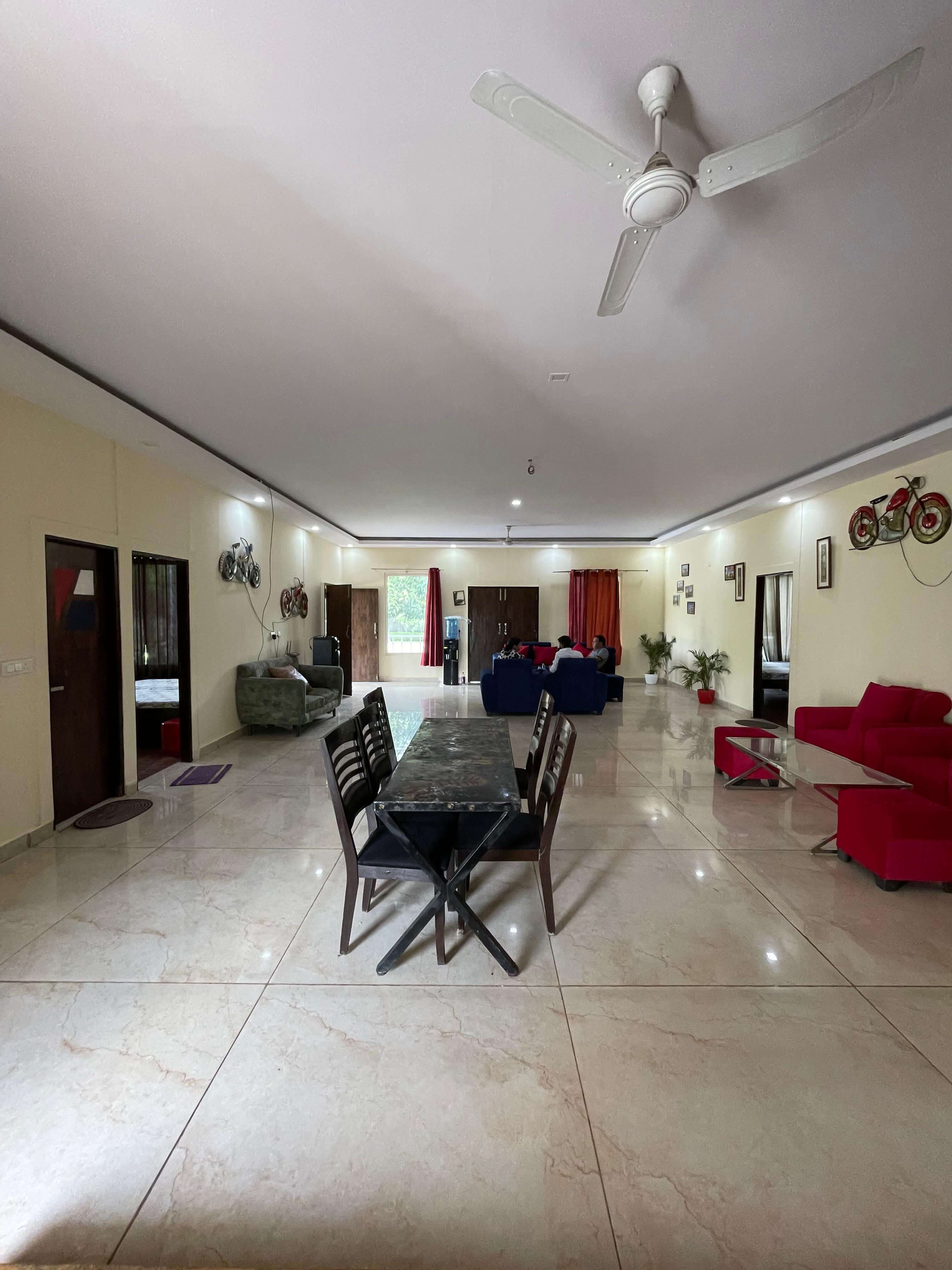 London-theme 4 BHK Farmhouse Noida Sector 135 - FVB 104 - Image 2