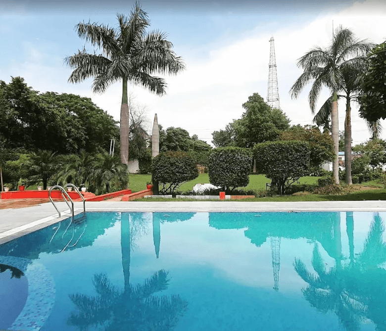 Luxury 6 BHK farmhouse With Private Pool in Manesar- FVB 108