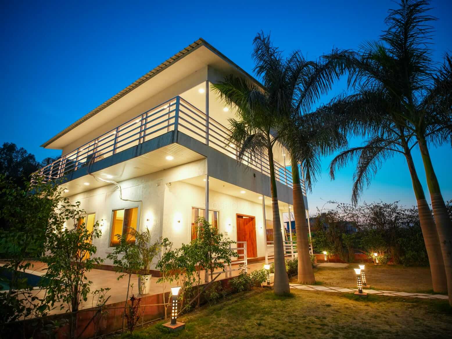 3 BHK Farmhouse in Noida Sector 135 for party- FVB 111 - Image 2