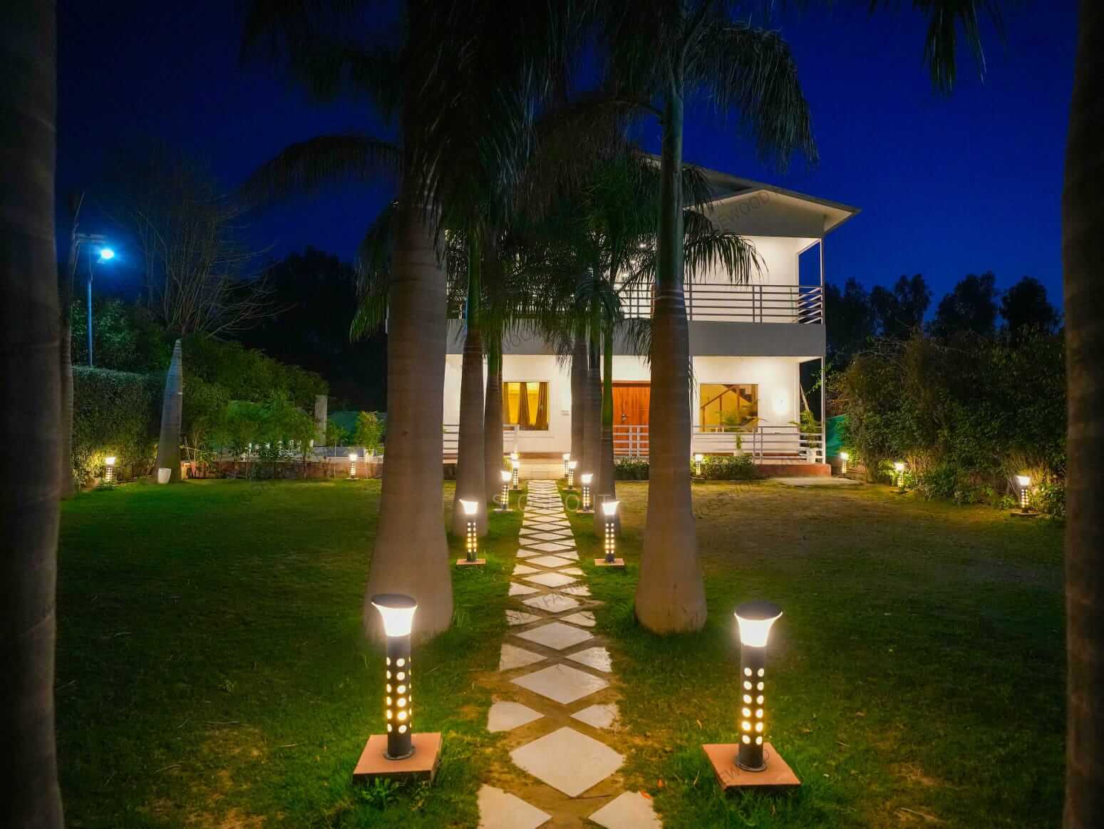 3 BHK Farmhouse in Noida Sector 135 for party- FVB 111 - Image 3