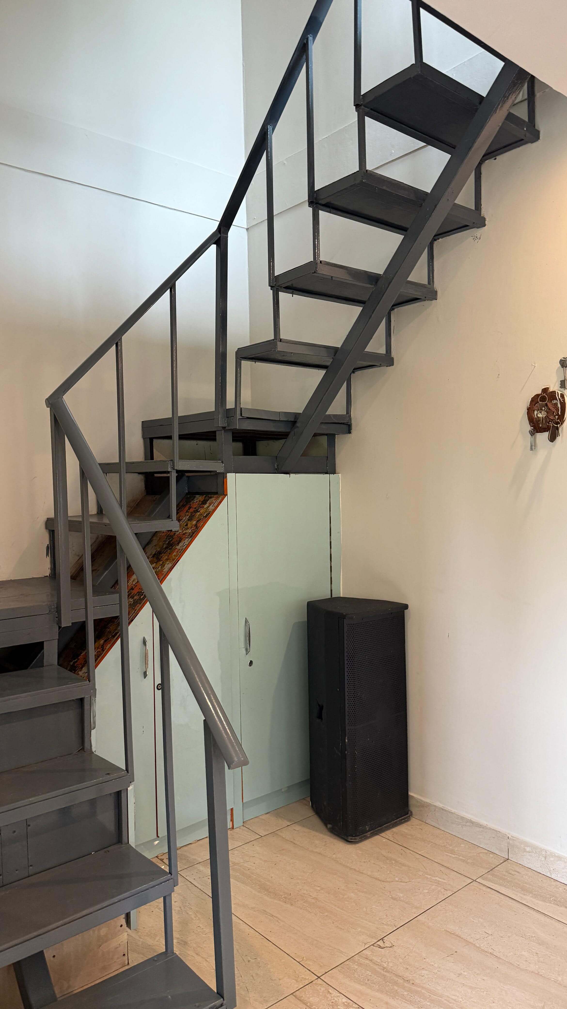 2 BHK Private Katyal Farmhouse in Noida Sec 135 - FVB 109 - Image 6