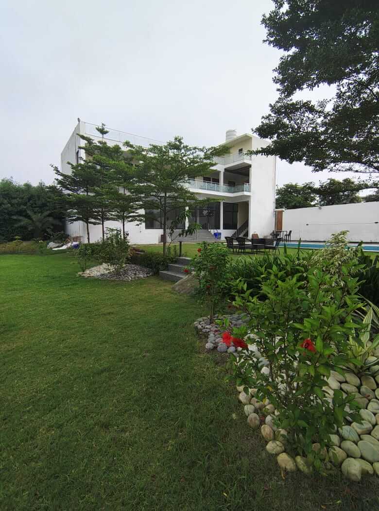 Luxury 4 BHK T A G Farmhouse in Noida Sector 151- FVB 114