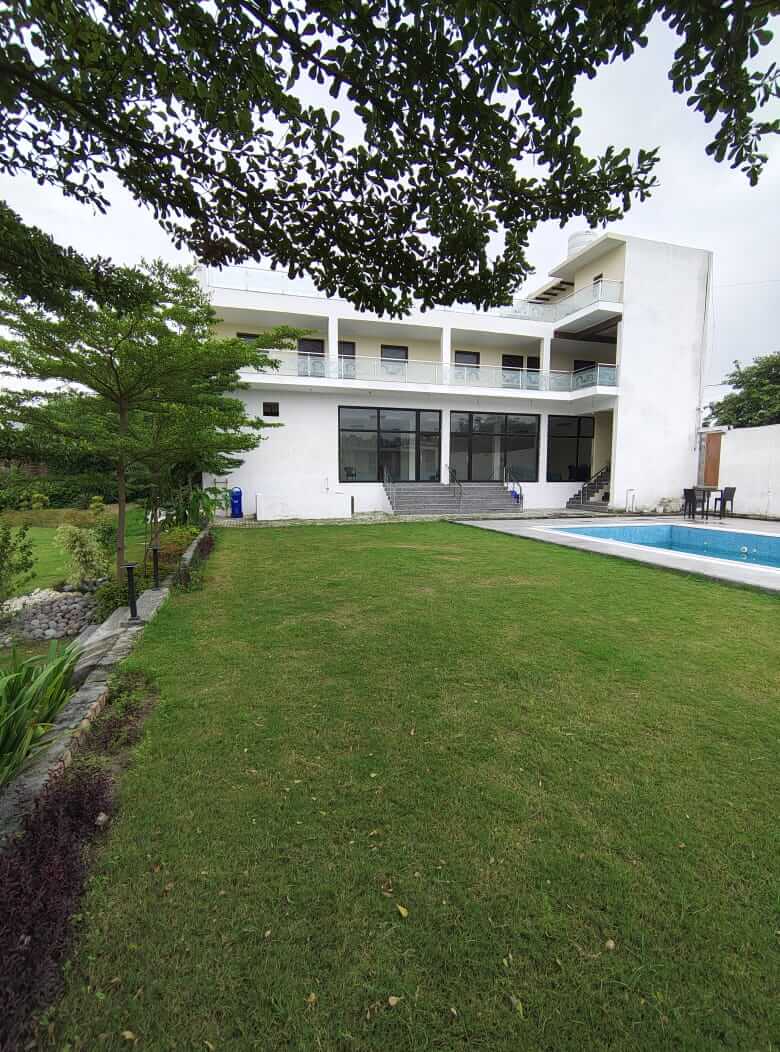 Luxury 4 BHK T A G Farmhouse in Noida Sector 151- FVB 114 - Image 3