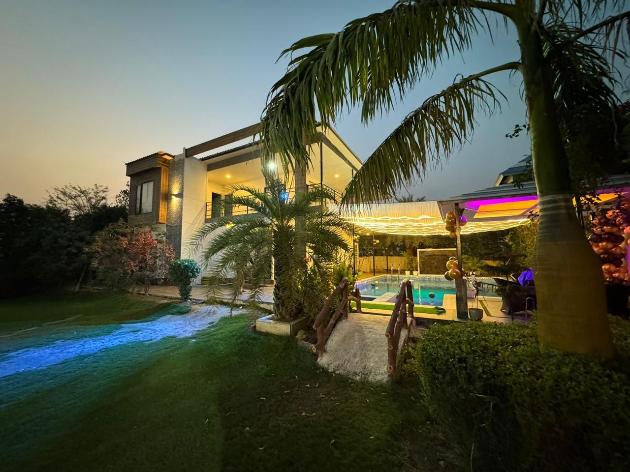 Luxury 4 bhk farmhouse in Greater Noida with pool - FVB 119 - Image 4