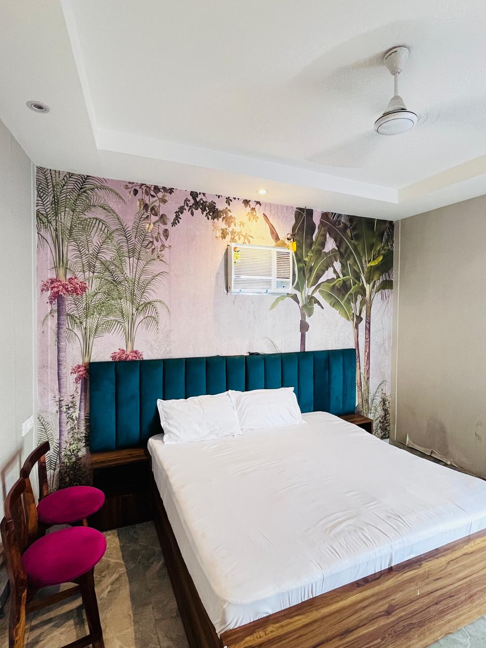 Private 5 bhk farmhouse in Noida Sector 128 with pool- FVB 117 - Image 3