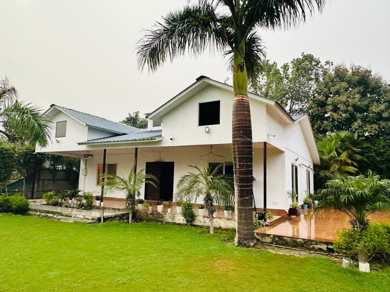 3 BHK farmhouse With Private Pool in Noida Sector 135- FVB 125 - Image 3